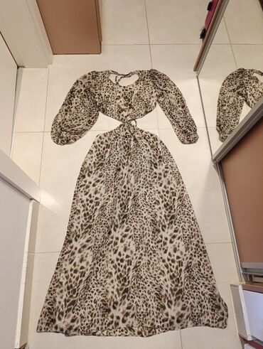 Haljine: Zara XS, bоја - Šareno, Večernji, maturski, Dugih rukava na lalafo.rs — 2 Haljine: Zara XS, bоја - Šareno, Večernji, maturski, Dugih rukava — 2