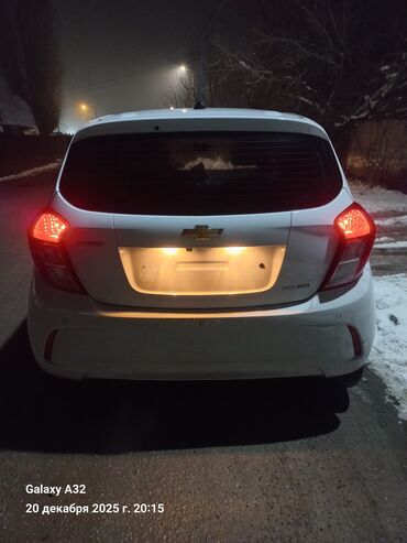 Chevrolet: Chevrolet Spark: 2020 г., 0.1 л, Вариатор, Бензин, Хэтчбэк — 18