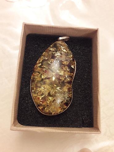mojet bit parfum: Qədim üslublu böyük asma kulon - Material: şəffaf polimer/qatran — 1