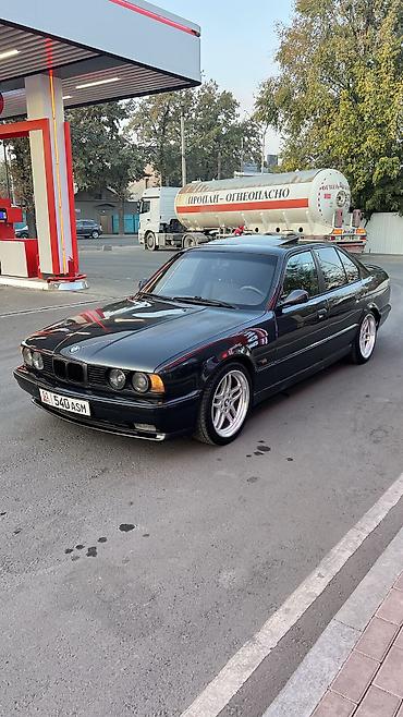 mers 817: BMW 5 series: 1993 г., 4 л, Механика, Бензин, Седан — 1