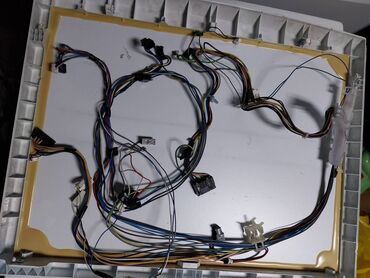 masina za susenje: Instalacija kablovi ves masina VOX WM 552

Ispravno, bez ostecenja