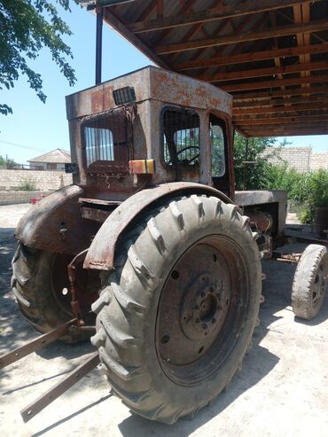 traktor yer qazan: Traktor T 40, 1991 il, 40 at gücü, motor 0.5 l, İşlənmiş