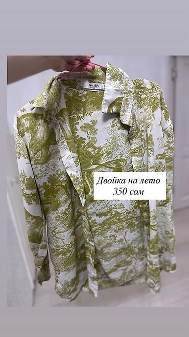 Плащи: Женская одежда — несколько моделей. 1) Тренч бежевый: - классический — 5