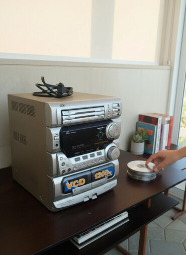 Musiqi mərkəzləri: Jvc musiqi mərkəzi yaponiya istehsalı işlək vəziyyətdə aux qirişi var — 1