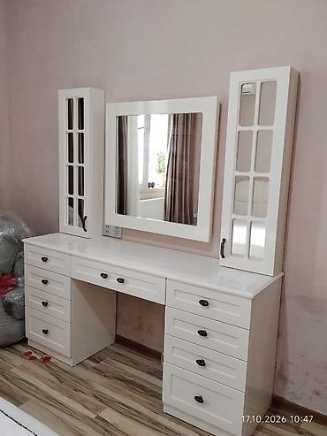 çarpayl: MDF material yataq dəsti 2800₼. (3 ay istifadə olunub təzədir. 3900 — 3