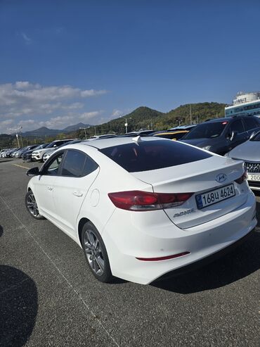 машина хундай: Hyundai Avante: 2018 г., 1.6 л, Автомат, Бензин, Седан