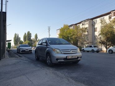 спойлер на тойота ист: Toyota ist: 2003 г., 1.3 л, Автомат, Бензин, Хэтчбэк