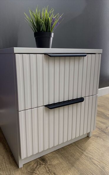 Tumbalar: Məhsul: Zolaqlı fasadlı 2 çekmeceli tumbalar Təsvir: - Minimalist və — 4