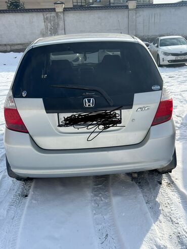 хантер уваз: Honda Fit: 2003 г., 1.3 л, Автомат, Бензин