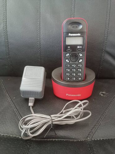 Panasonic KX-TGA131FX bezicni telefon crvene boje, potpuno