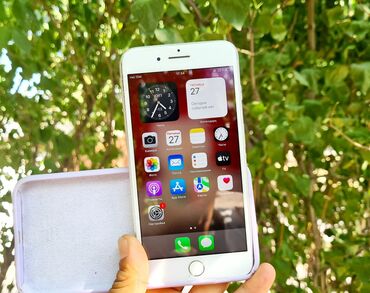 штатив для айфона: IPhone 8 Plus, Колдонулган, 64 ГБ, Ак, Кулакчындар, Заряддоочу түзүлүш, Коргоочу айнек, 100 %