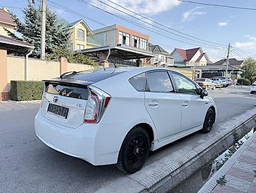 приус 2015 года: Toyota Prius: 2015 г., 1.8 л, Вариатор, Гибрид, Лифтбек — 3