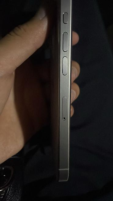 рассрочка телефон: IPhone 15 Pro, Б/у, 256 ГБ, Natural Titanium, Чехол, 83 % — 5