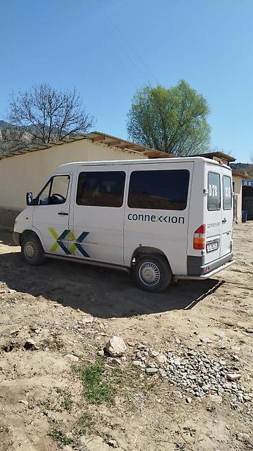 Пассажирский бус на заказ: Срочно срочно сатылыт спринтер сатылат год 2002 об 2,2 сд состояние — 2