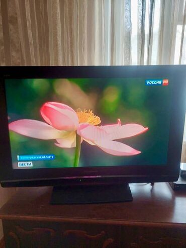 телевизор диагональ 51 см: Продаю телевизор Panasonic TX-R32LE8,рабочий б/ув комплекте с