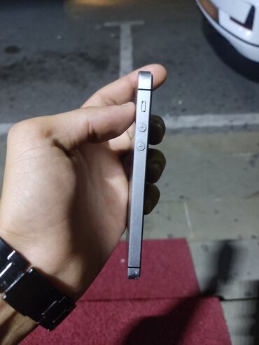 Информатика: IPhone SE, < 16 ГБ, Matte Silver