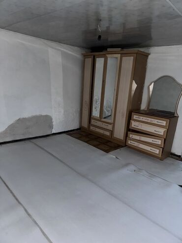 дом для вечеринок: 55 м², 3 комнаты, Утепленный, Забор, огорожен