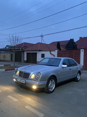 Mercedes-Benz: Mercedes-Benz E-Class: 1995 г., 3.2 л, Автомат, Бензин, Седан