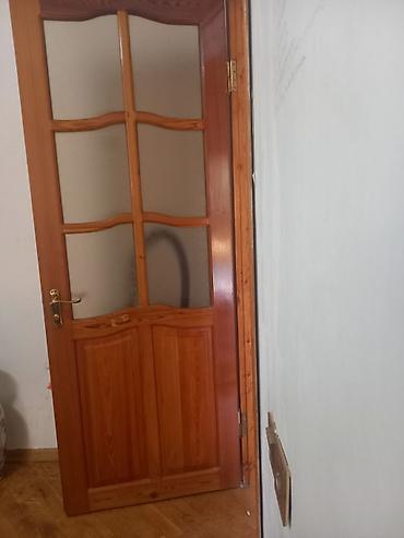 Taxta otaq qapısı – şüşəli model - Material: təbii ağac (rəng: açıq