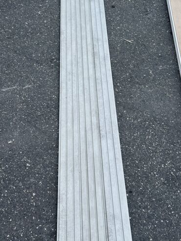 Lambrin: Kompozit və interyer üçün dekorativ daraq tipli panellər - Material — 12