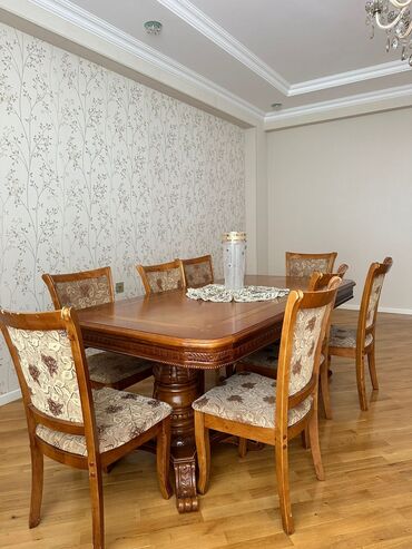 Qonaq otağı üçün, İşlənmiş, Açılan, Dördbucaq masa, 8 stul