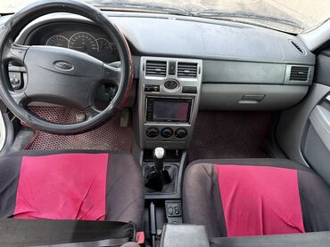 ВАЗ (ЛАДА): ВАЗ (ЛАДА) Priora: 2011 г., 1.6 л, Механика, Бензин, Седан — 6