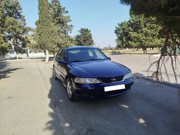 Opel Vectra: 1.6 l | 1999 il 306000 km Sedan