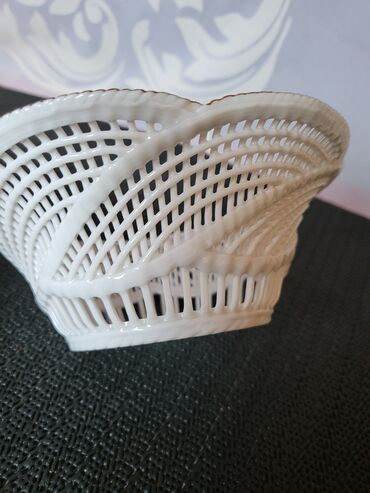 Činije: Bombonijera nova Cluj Napoka porcelan iz 70ih. Porcelanska rumunska — 10