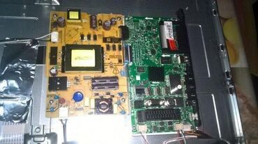Aksesoari za TV i video: Telefunken B39F446A u delovima. Main board 17MB110 Power board — 1