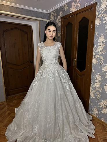 Свадебные платья: Свадебные платья б/у в отличном состоянии — 14