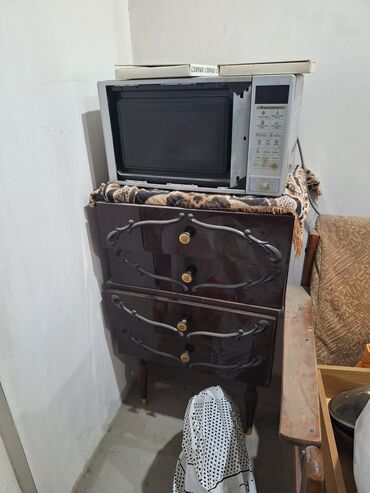 Спальные гарнитуры: Спальный гарнитур, Б/у, Односпальная кровать, Шкаф, Трюмо, Россия, Дерево, Самовывоз, цвет - Коричневый — 7