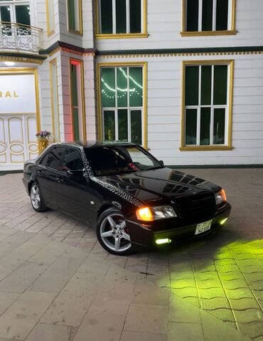 Mercedes-Benz: Mercedes-Benz C-Class: 2.2 l | 1999 il Sedan — 8