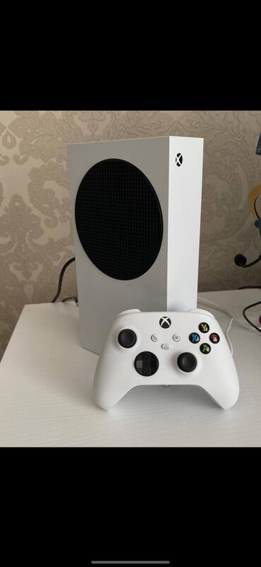 Xbox Series S: Təzədir, istifadə olunmayıb. Real alıcıya endirim olacaq. Pula ehtiyac