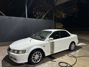 стекло на фит: Honda Accord: 2001 г., 1.8 л, Автомат, Бензин, Седан