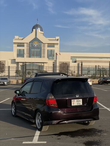 Honda: Honda Fit: 2002 г., 1.5 л, Вариатор, Бензин, Хэтчбэк — 5