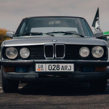 купить запчасти на опель вектра б: BMW 525: 1985 г., 2.5 л, Механика, Бензин, Седан