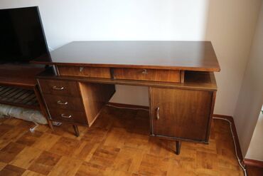 Письменные столы: Письменный стол, Б/у — 19