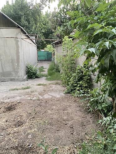 Дома: ‼️Полдома ждёт своего хозяина‼️ 🧭 Жибек жолу/Атбашинская 📌Участок 2,8 — 8