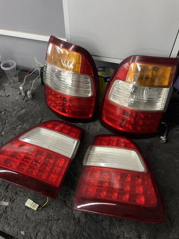 купить автоподъемник бу в бишкеке: Комплект стоп-сигналов Toyota 2000 г., Б/у, Оригинал