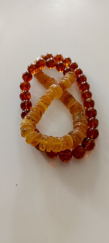 Zərgərlik dəstləri: Dəstə daxildir: Bilərzik, Boyunbağı, 60 g — 6