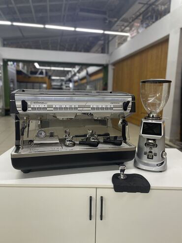 оборудование для кофе: Кофеварка, кофемашина, Б/у, Бесплатная доставка