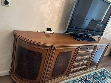 Klassik üslubda iri TV tumbası/komod - Material: ağac əsaslı korpus