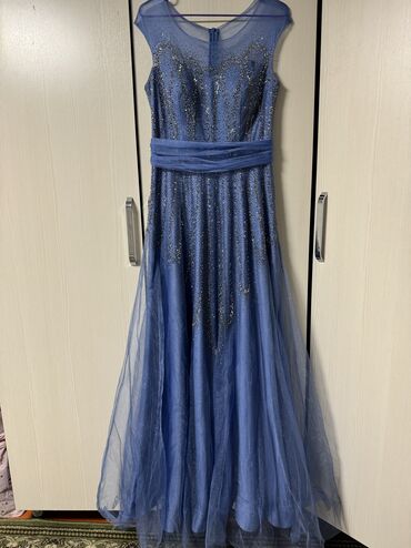 голубое платья: Вечернее платье, Длинная модель, Без рукавов, Стразы, XL (EU 42)