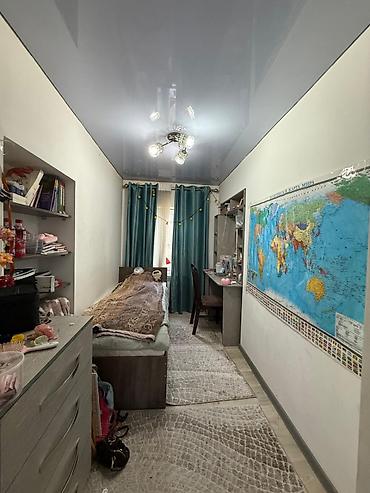 Продажа коттеджей и домов: Продаем дом в центре Маевки дом 80 КВ. м. 4 комнаты кухня, сан — 17