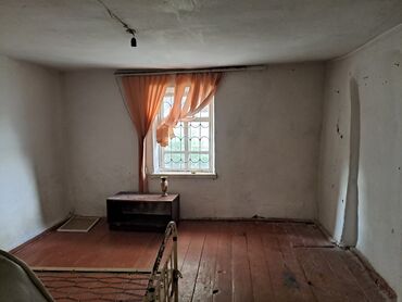 киргшелк дом: 40 м², Без мебели