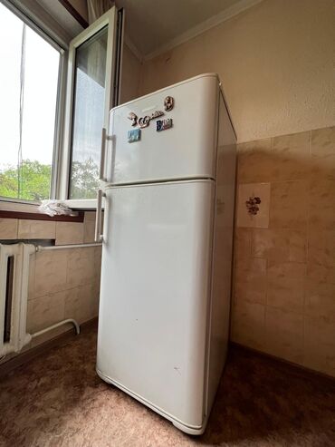 куплю холодильник бу: Холодильник Biryusa, Б/у, Однокамерный