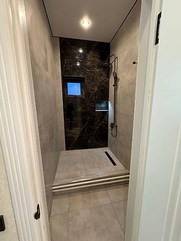 Продажа коттеджей и домов: Продается двухэтажный частный дом Площадь дома: 200 м² Площадь — 6