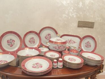 coca cola set serpi: Nahar dəsti, rəng - Qızılı, Farfor lalafo.az -da coca cola set serpi: Nahar dəsti, rəng - Qızılı, Farfor