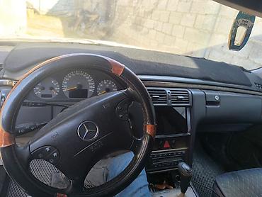 с класс 202: Mercedes-Benz E-Class: 2000 г., 3.2 л, Механика, Газ, Седан — 3
