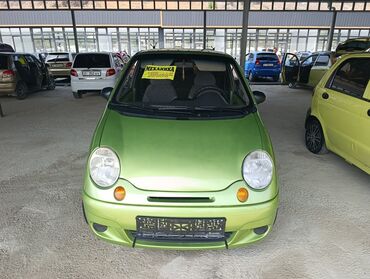 гольф 4 бишкек: Зеленый городской автомобиль Daewoo Matiz с компактным кузовом хэтчбек